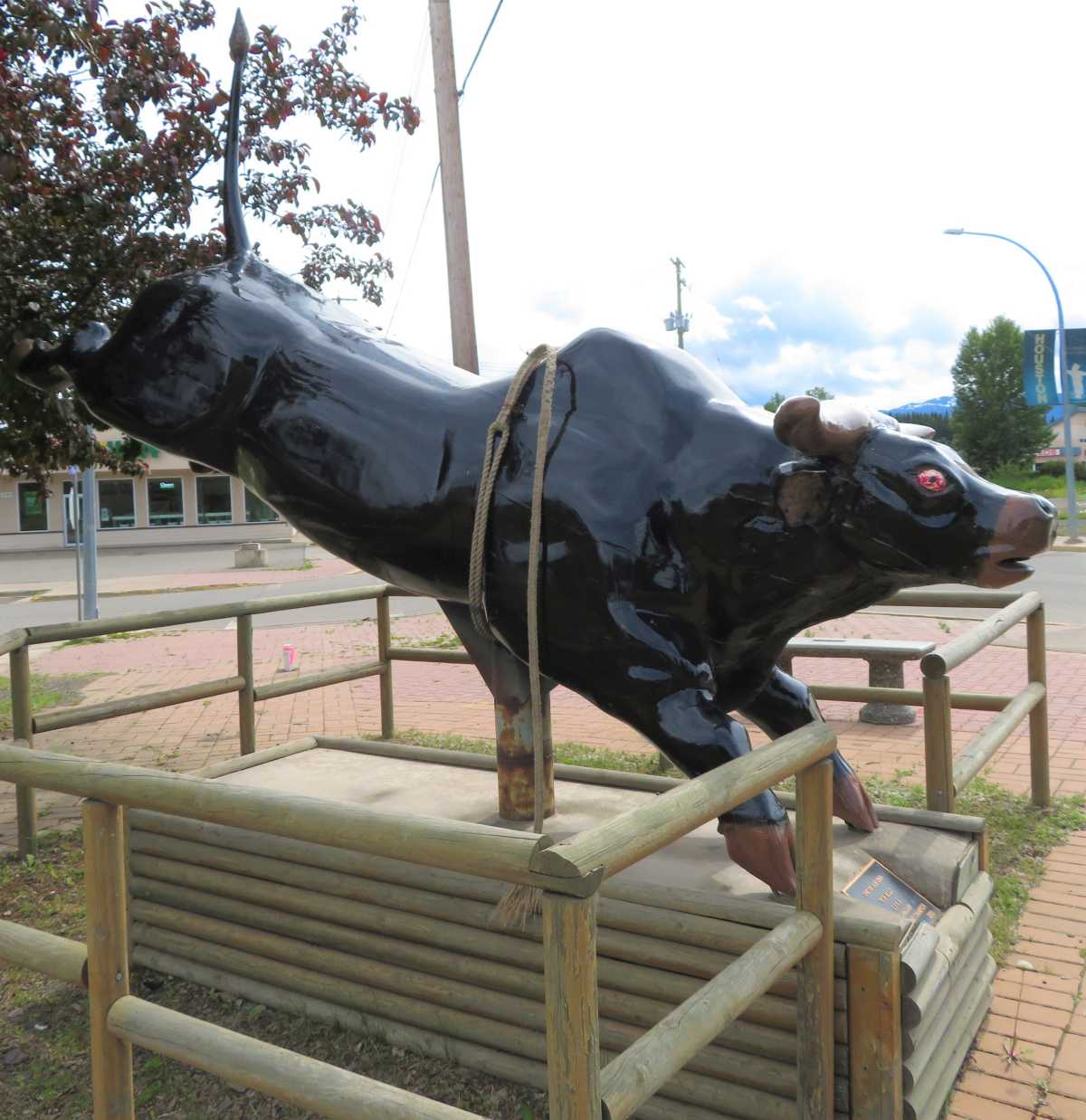 Bull missing the figure of Rob Bell, it was vandalized in the summer of 2014.